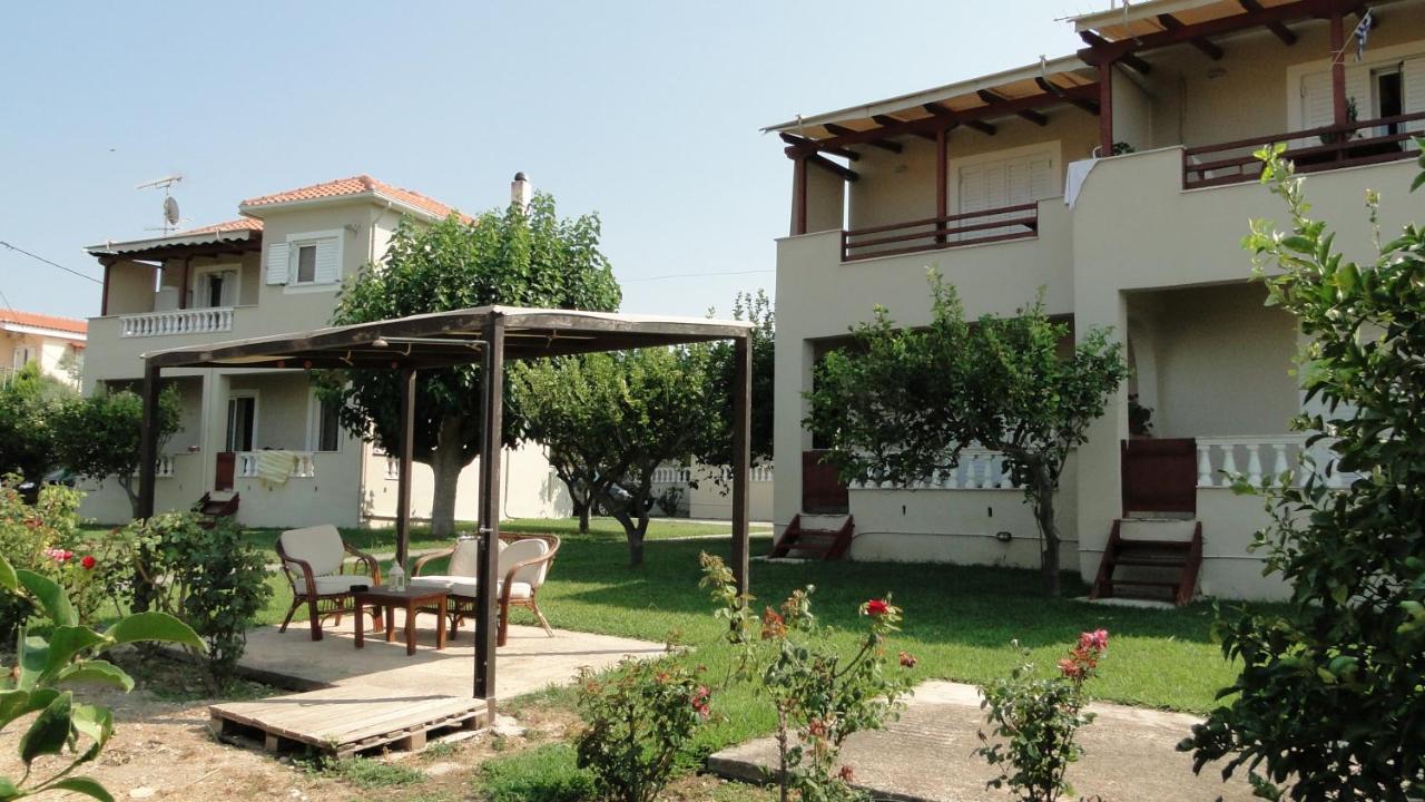 Caposaldo Apartments Akráta Exterior foto